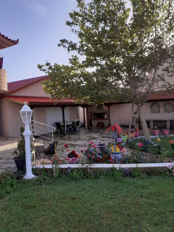 Christen House Perigialion Bagian luar foto